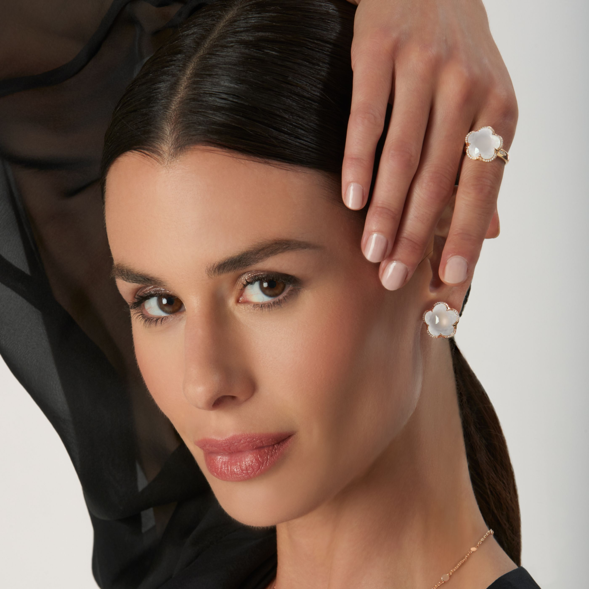 Bon Ton Earrings 15637R
