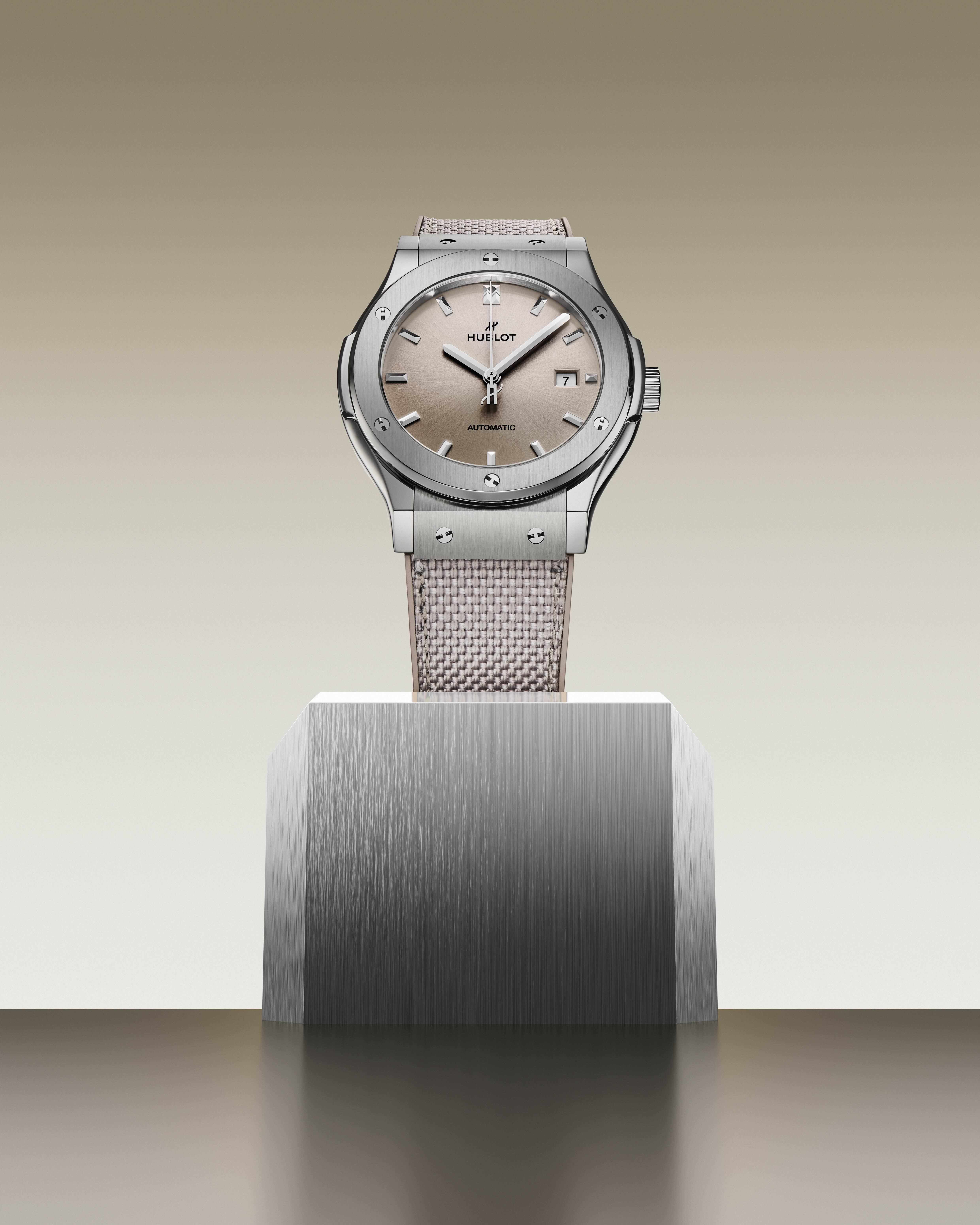 CLASSIC FUSION ESSENTIAL TAUPE