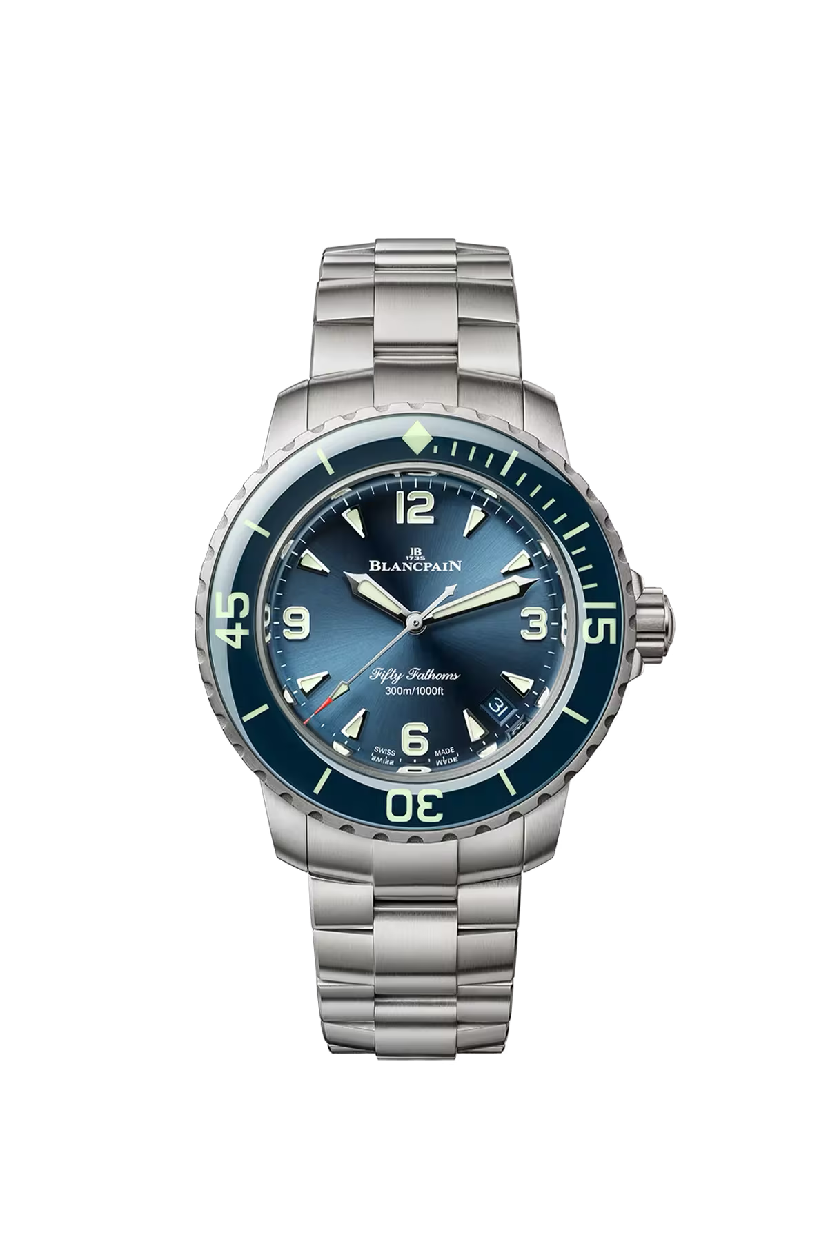 Часы Blancpain Fifty Fathoms Automatique 38,2 мм: титановый корпус и синий циферблат с солнечной отделкой. Референс 5007-12B40-98S.