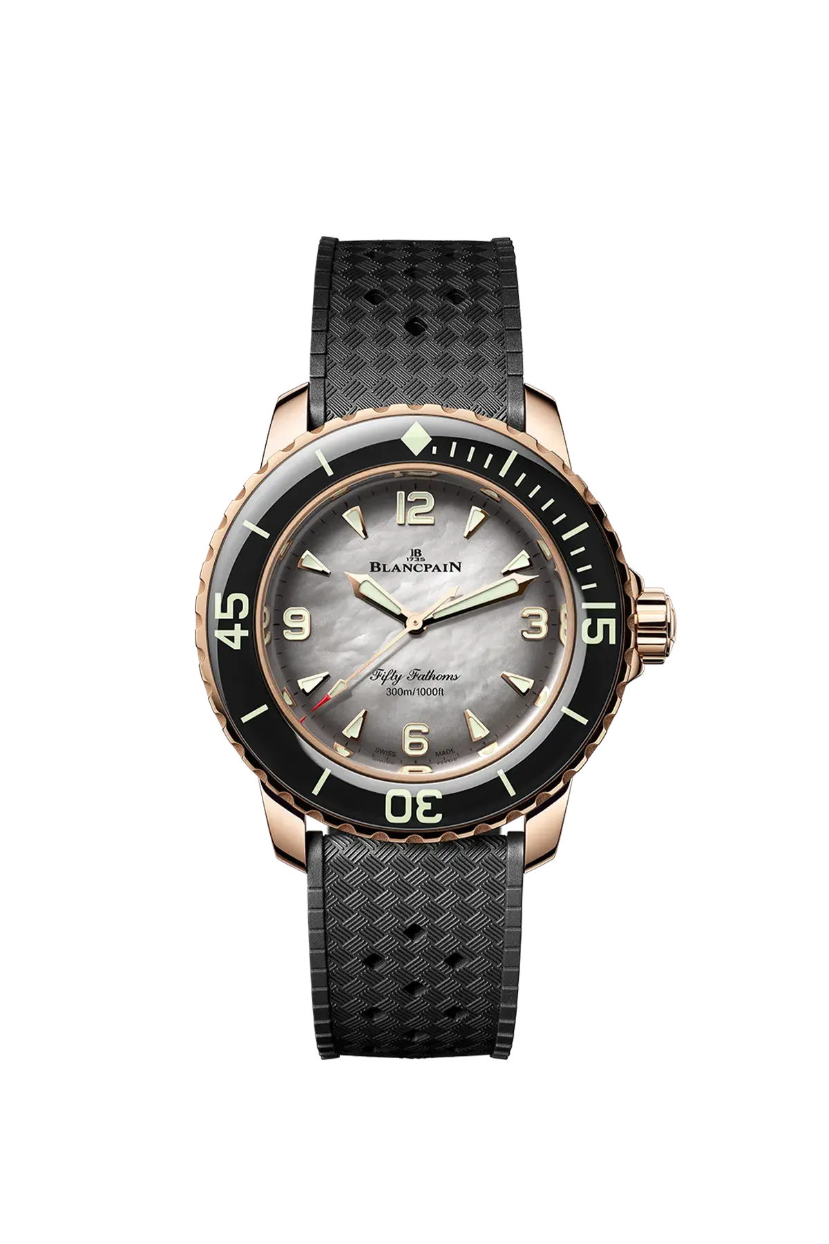 Часы Blancpain Fifty Fathoms Automatique 38,2 мм: корпус из красного золота и черный градиентный перламутровый циферблат. Референс 5007-3644A-B64B.