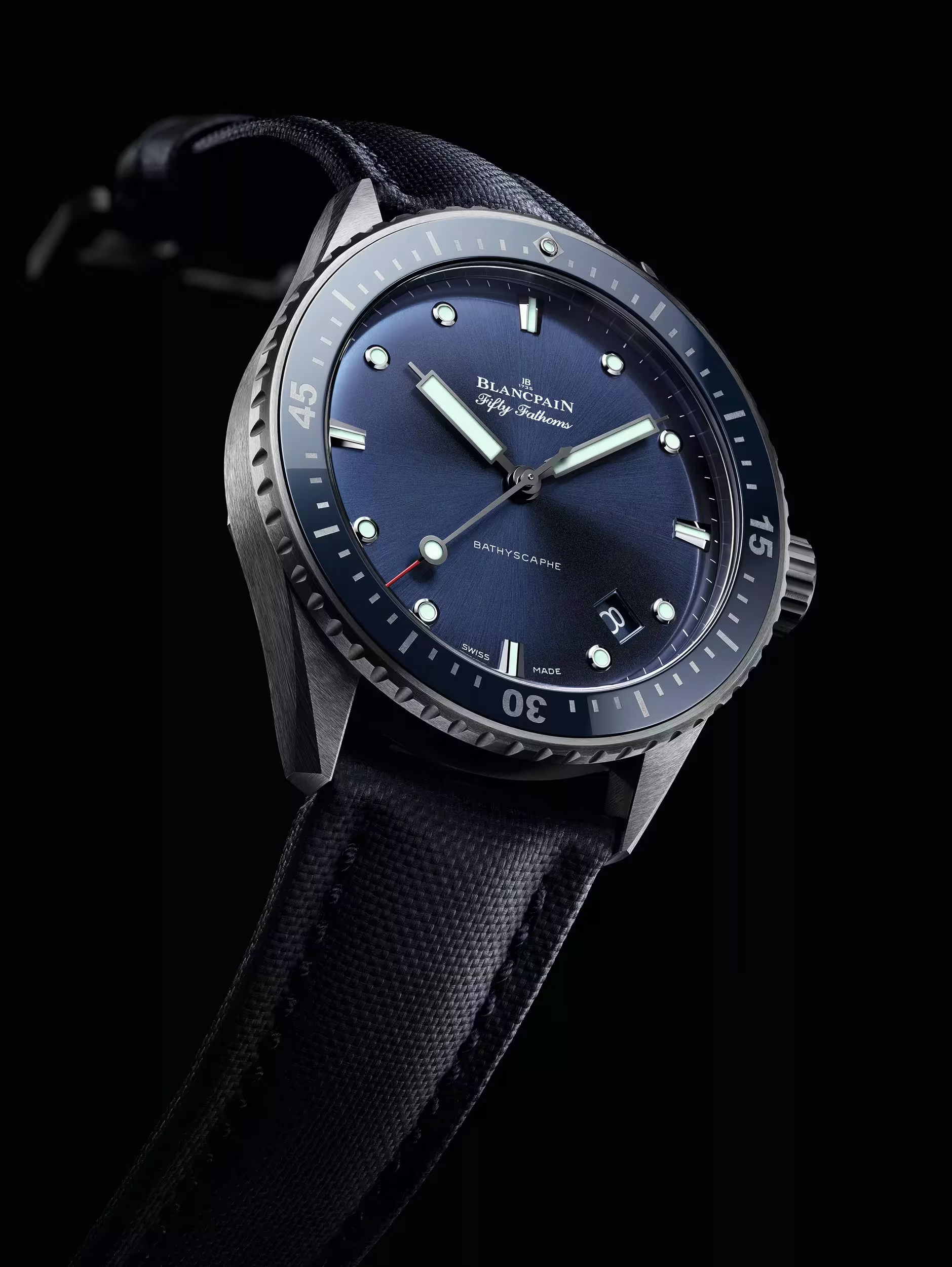 Часы Bathyscaphe