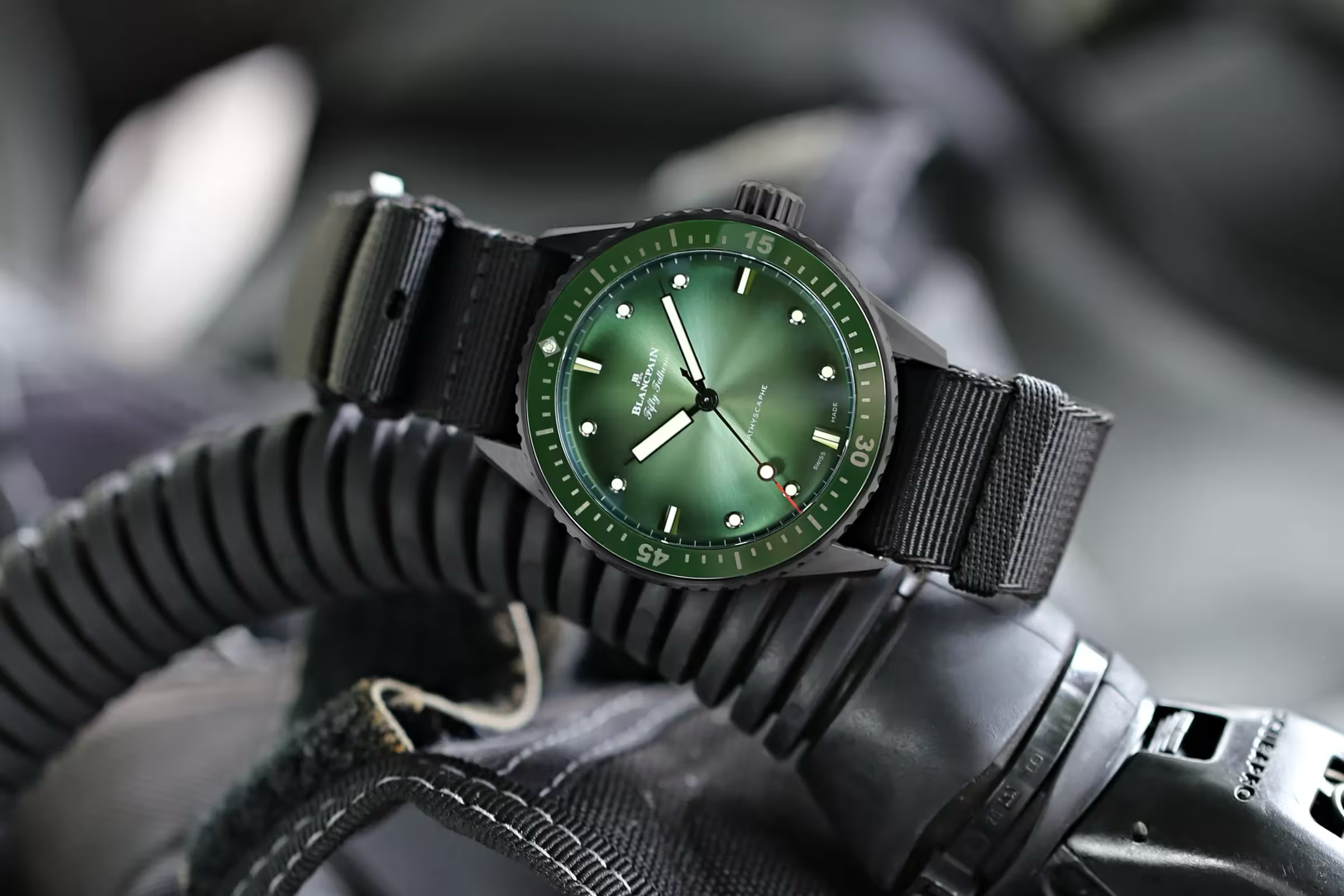 Часы Bathyscaphe Mokarran