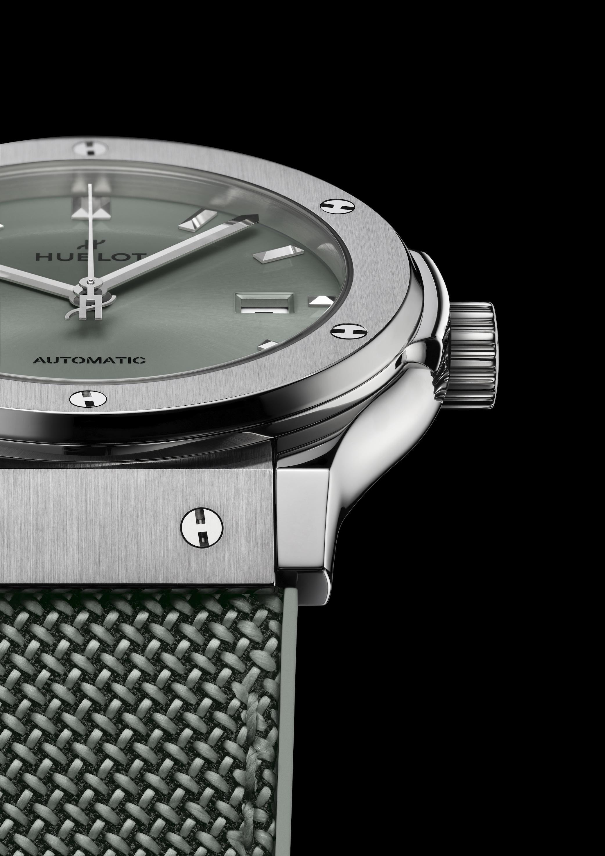 classic-fusion-titanium-sage-green