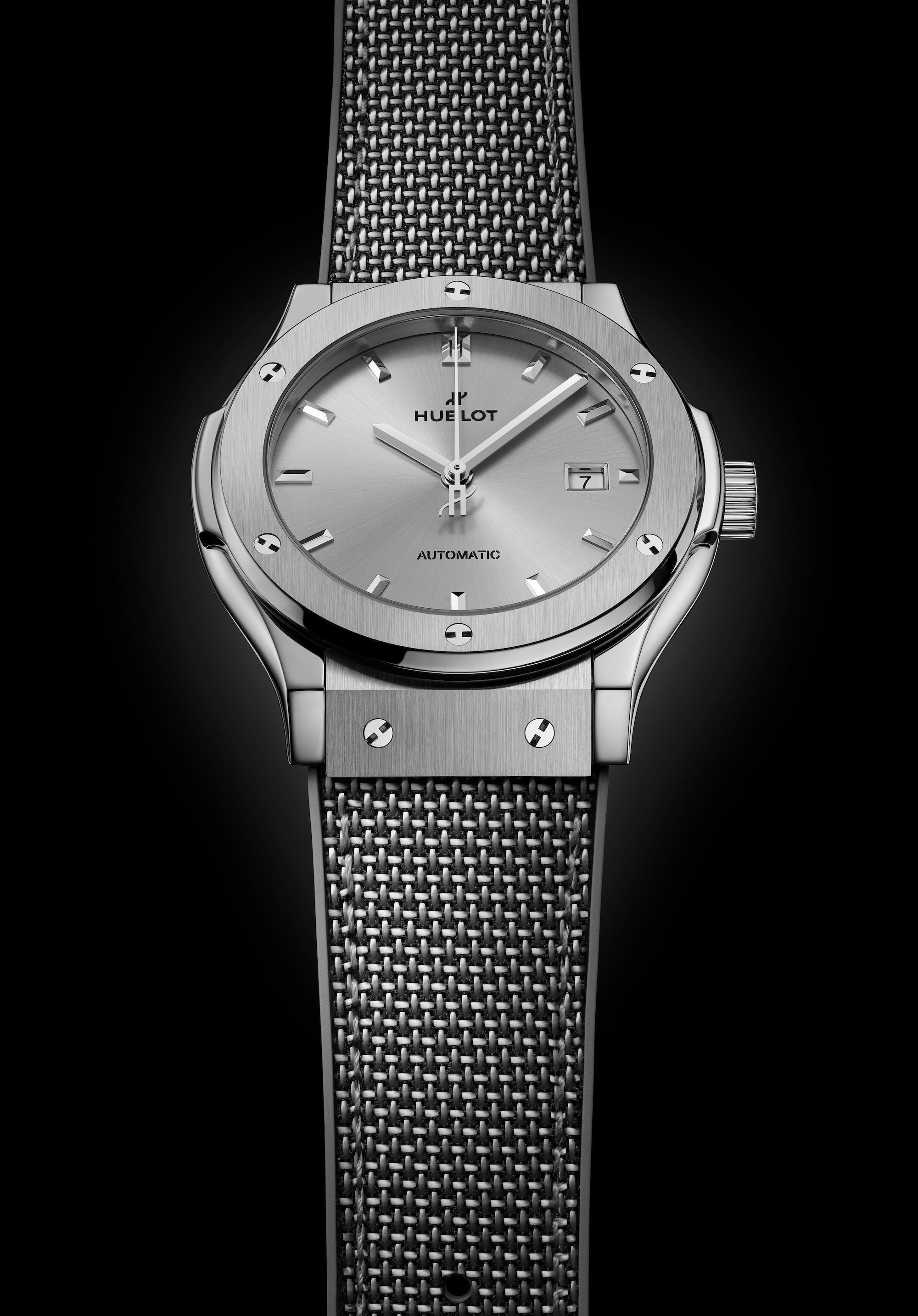 Часы Classic Fusion Essential Grey