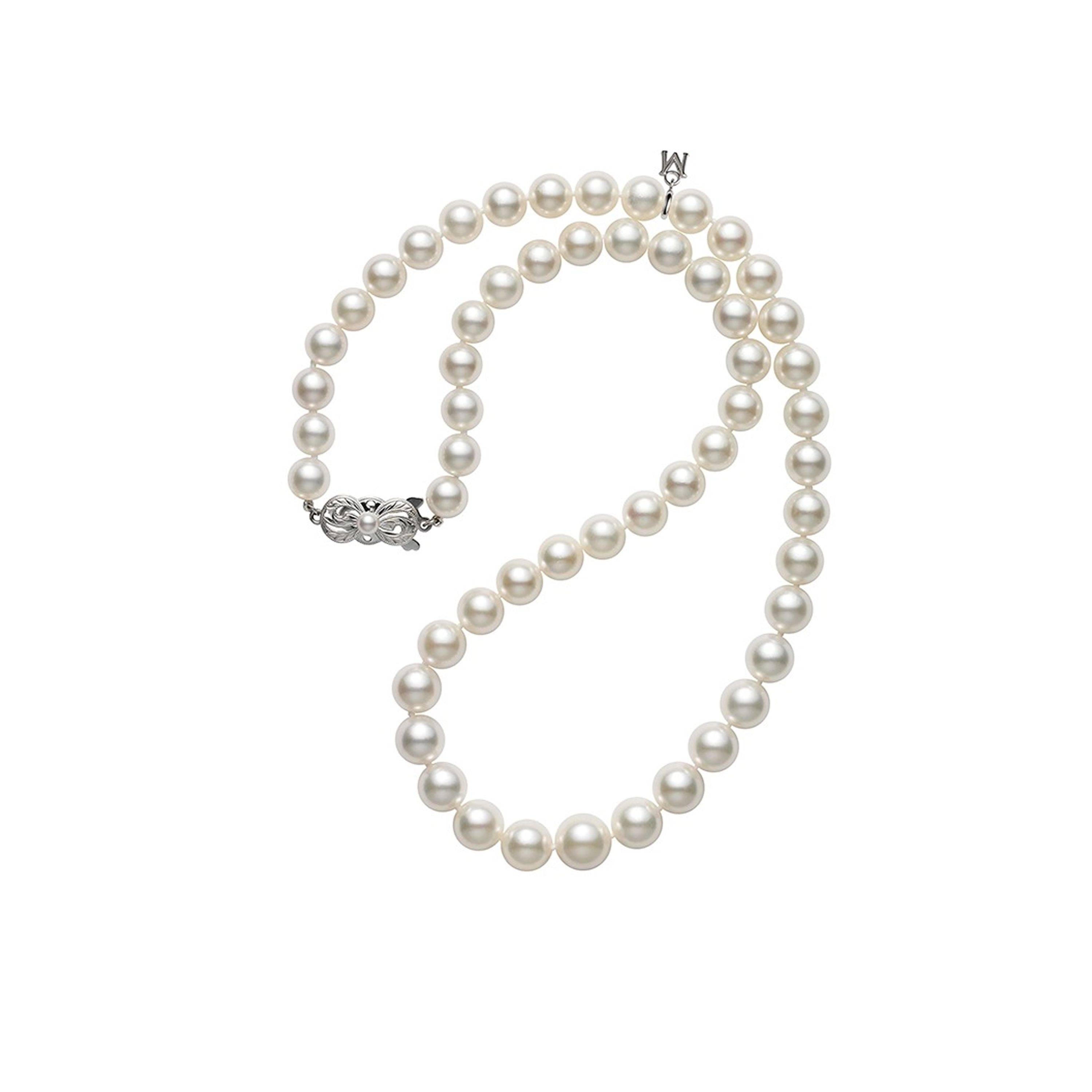 Градуированная нить Mikimoto из культивированного жемчуга Акоя 18 дюймов с застёжкой из белого золота 18 карат. Референс G90118V1W.