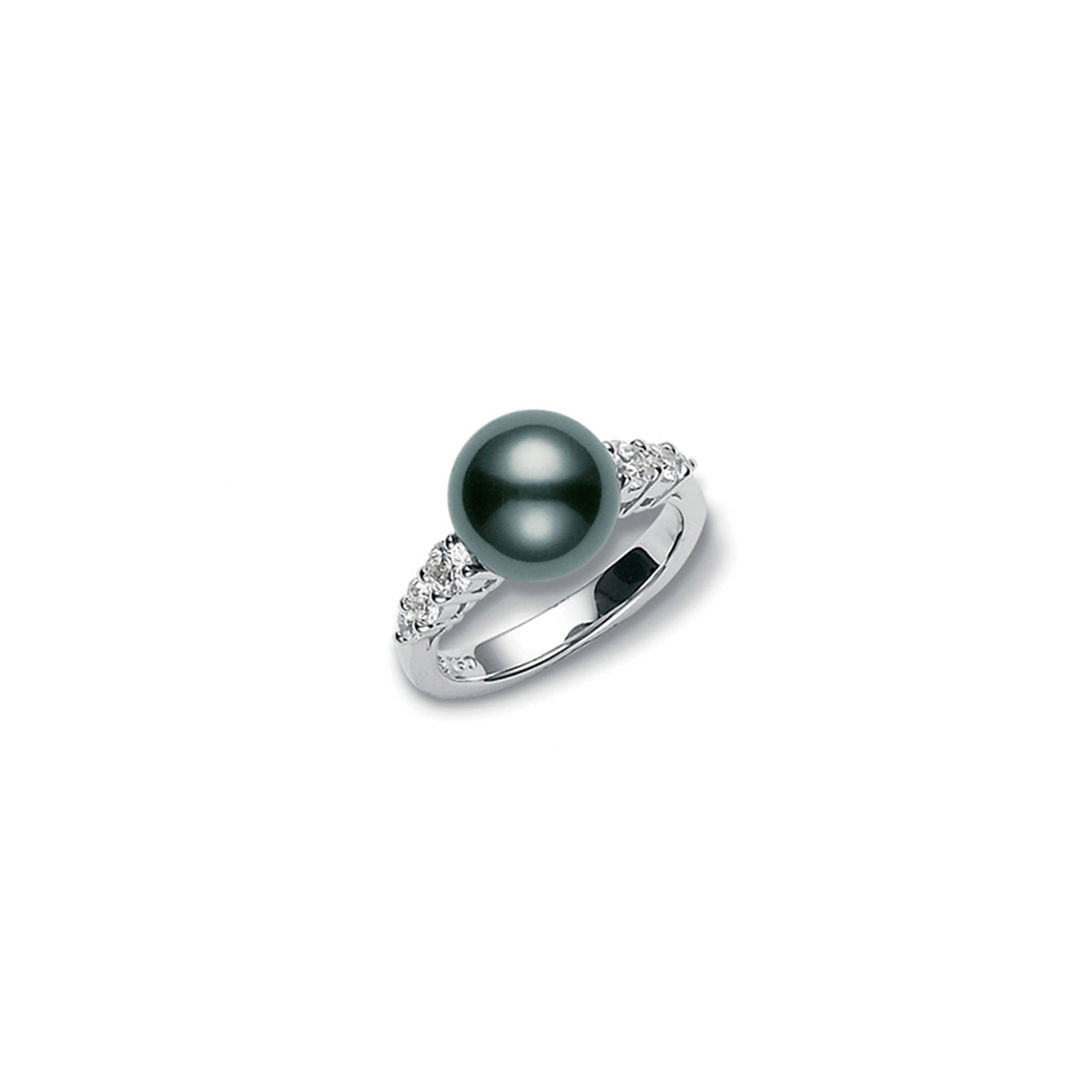Mikimoto Morning Dew մատանի Հարավային ծովերի սև աճեցված մարգարիտով, 18 կարատանոց սպիտակ ոսկի։ Ռեֆերենս՝ PRA541BDW։