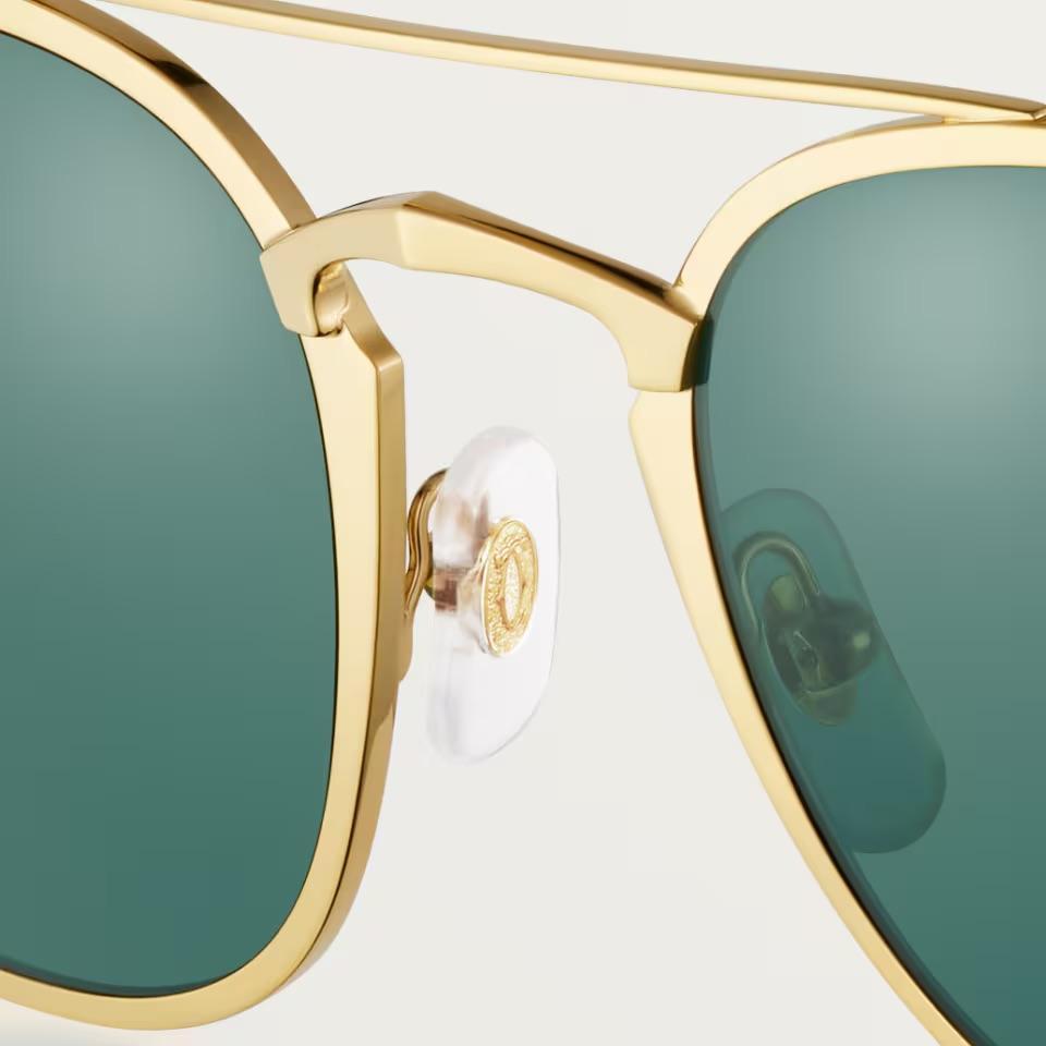 Солнцезащитные очки Cartier CRESW00704 с металлической оправой золотистого и платинового оттенков и зелёными линзами, 54 мм